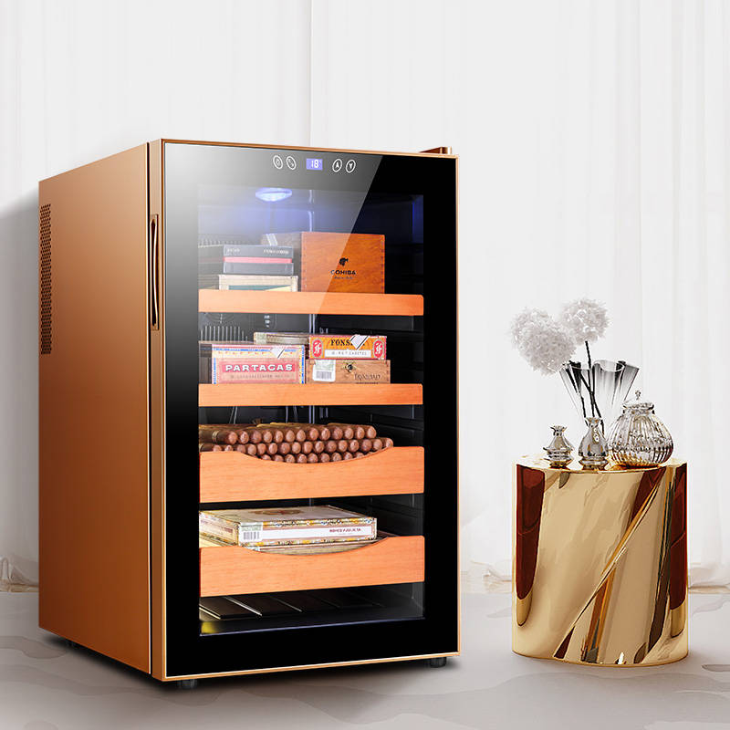 Cigar humidor