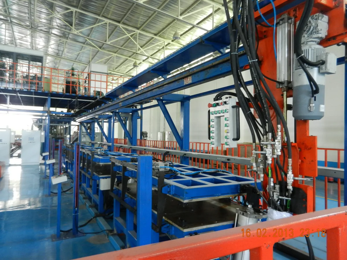 6-Station Servo-Motor Rotary Door Foaming Line
